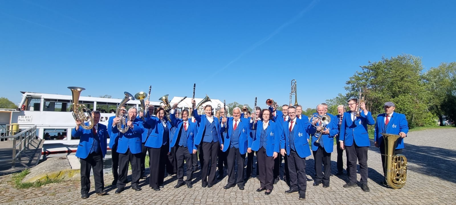 Musikalische Schifffahrt mit der Harmonie Im April 2025